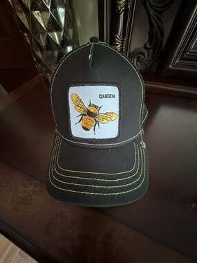 Goorin Bros. The Farm 'Queen Bee' Mesh Snapback Trucker Hat